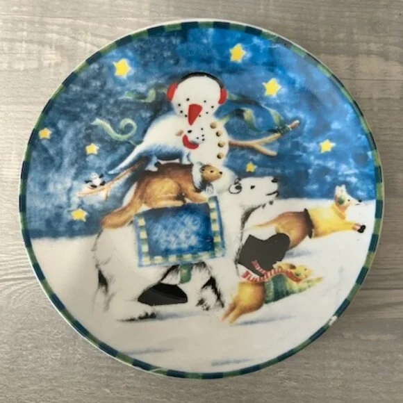 Christmas Plates, Set of 3 - Picture 4 of 6
